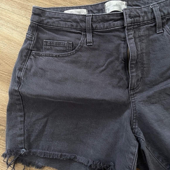 Universal Thread Woman’s Curvy Vintage Midi Shorts- NWOT - Picture 7 of 9